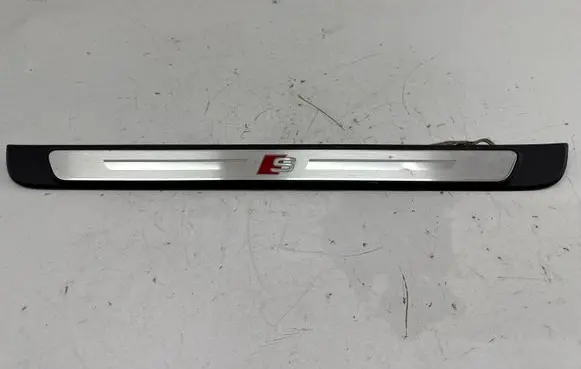 Audi A3 8Y Front sill (body part) 8Y0947417A