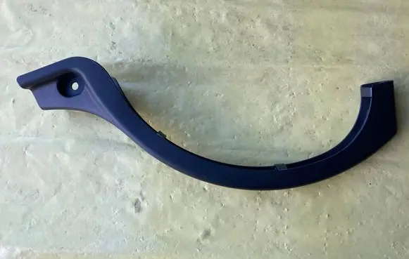 Mercedes-Benz C W203 Tailgate trim 2038211089 A2038211089