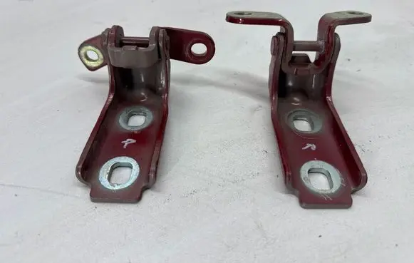 Chevrolet Camaro Front door hinges set 13501711 13501712 P23207