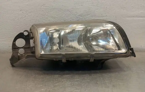 Volvo S80 Headlight/headlamp 8620663
