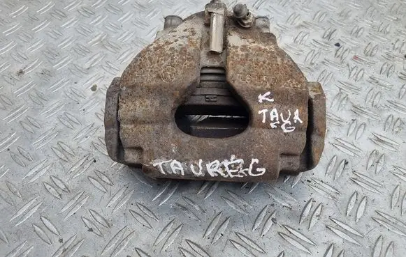 Volkswagen Touareg I Front brake caliper 7L6105D