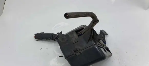 Toyota Avensis T220 Fuse module NOCODE