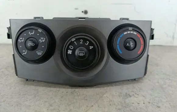 Toyota Corolla E140 E150 Climate control/heater control trim 5540602210