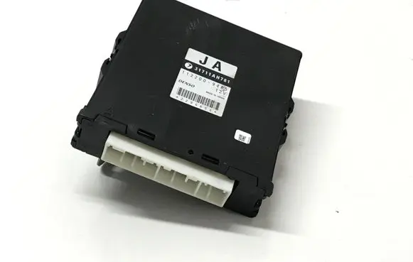 Subaru Outback Gearbox control unit/module 31711AH781 1122009465
