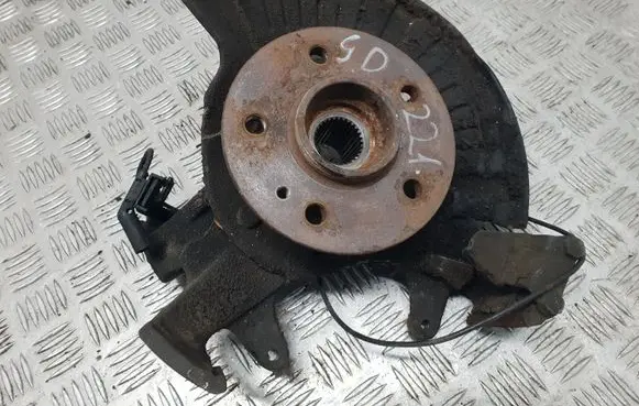 Mercedes-Benz ML W163 Front wheel hub 
