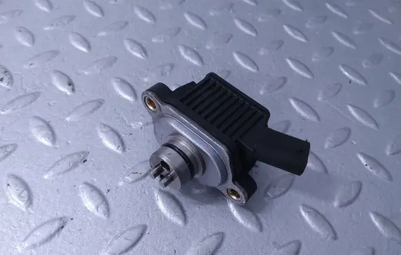 Audi Q7 4M Camshaft vanos timing valve 059906048G
