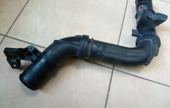 Renault Trafic III (X82) Intercooler hose/pipe 144601915R 93867721 NE70624