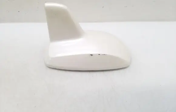 Mercedes-Benz CLS C218 X218 Roof (GPS) antenna cover A2128270228