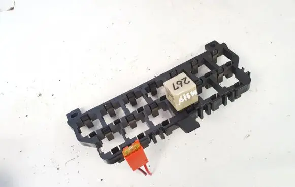 Volkswagen PASSAT B5.5 Other relay 443919578c 8d0937503e