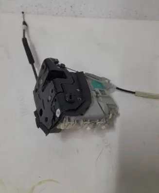 Audi A4 S4 B8 8K Rear door lock 8K0839016D