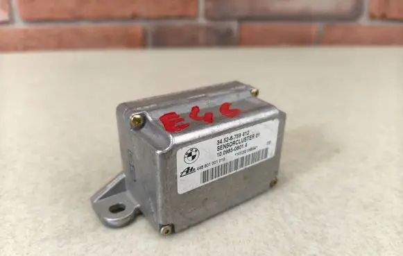 BMW 3 E46 ESP acceleration yaw rate sensor 6759412