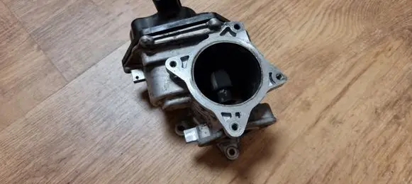 Volkswagen Crafter EGR valve 03L131501R