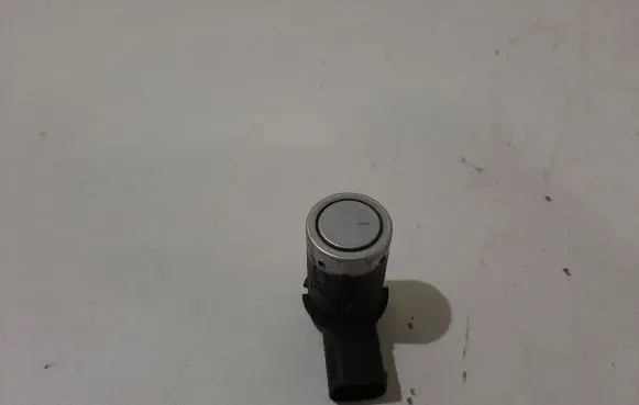 Volvo V50 Parking PDC sensor 6877568