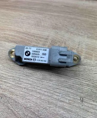 BMW 3 E46 Airbag deployment crash/impact sensor 6911038