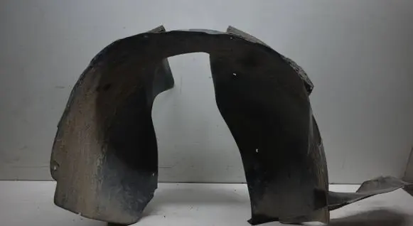 Volkswagen Tiguan Front wheel arch liner splash guards 5N0805912A