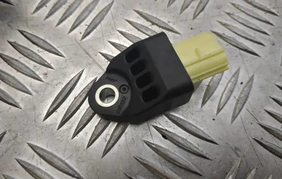 Lexus IS III XE30 Airbag deployment crash/impact sensor 8983112040