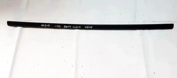 Nissan Sunny Roof bar rail
