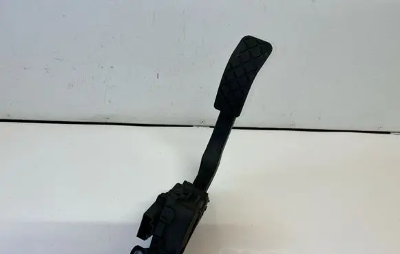 Audi A6 S6 C6 4F Accelerator throttle pedal 4F1723523B