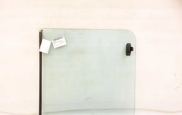 Nissan Patrol 160 Rear side window 