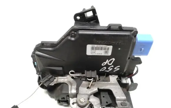 Skoda Octavia Mk2 (1Z) Front door lock 3D1837016AC
