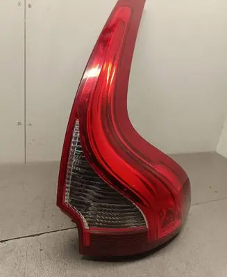 Volvo XC60 Rear/tail lights AUJ7D L90007893