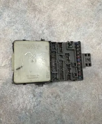 Honda Accord Fuse module 3820AS1AG100 205211061599 5V22935