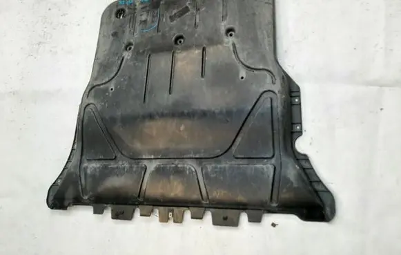 Audi A3 8Y Engine splash shield/under tray 5WA825236C
