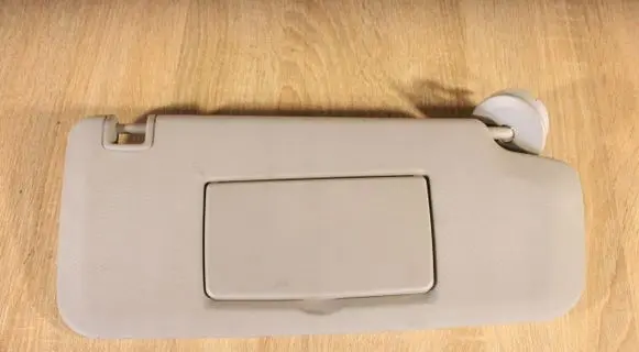 Chevrolet Orlando Sun visor