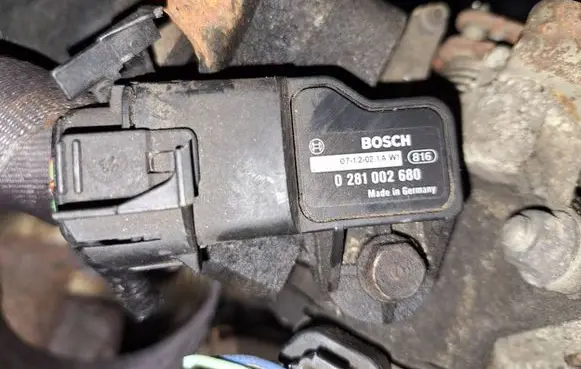 Honda CR-V Air pressure sensor 0281002680