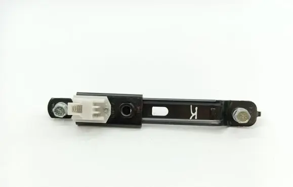 Mitsubishi Outlander Seat belt adjustment rail 63020B