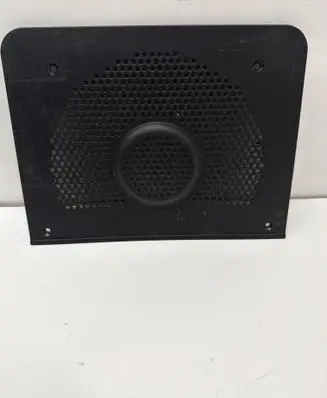 BMW 5 E60 E61 Subwoofer grill/trim 4913631822