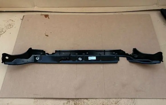 Audi Q3 F3 Wiper trim 83A805277B