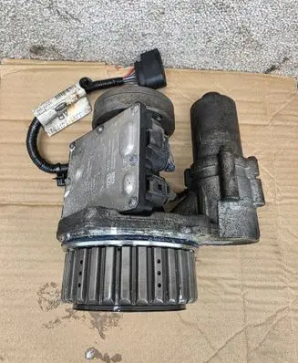 Land Rover Evoque I Rear gearbox reducer motor P10390175 S40411821 10390175