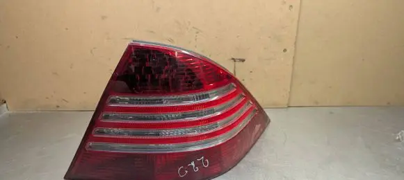 Mercedes-Benz S W220 Rear/tail lights A2208200864 255602R