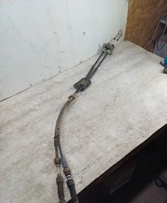 Toyota Corolla Verso E121 Gear shift cable linkage