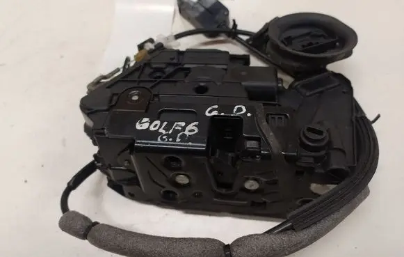 Volkswagen Golf VI Rear door lock 46B5K4839016B 5K4839016B