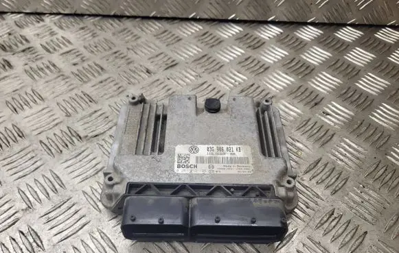 Volkswagen Touran I Engine control unit/module 03G906021KB