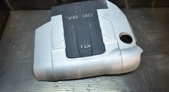 Audi Q7 4L Engine cover (trim) 4L0103925