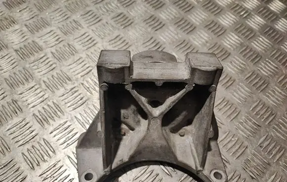Jeep Grand Cherokee Gearbox mounting bracket 04578062AC
