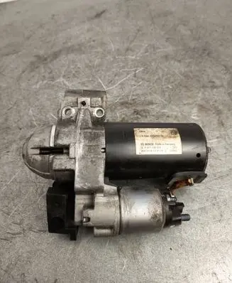 BMW X3 F25 Starter motor 8574102