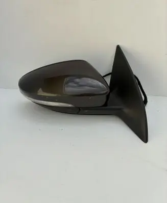 Volkswagen PASSAT CC Front door electric wing mirror