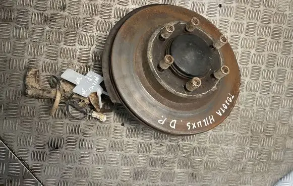 Toyota Hilux (AN10, AN20, AN30) Front wheel hub spindle knuckle