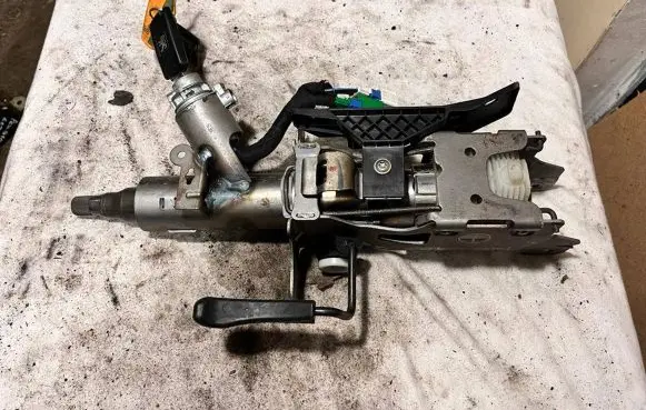 Peugeot 607 Ignition lock