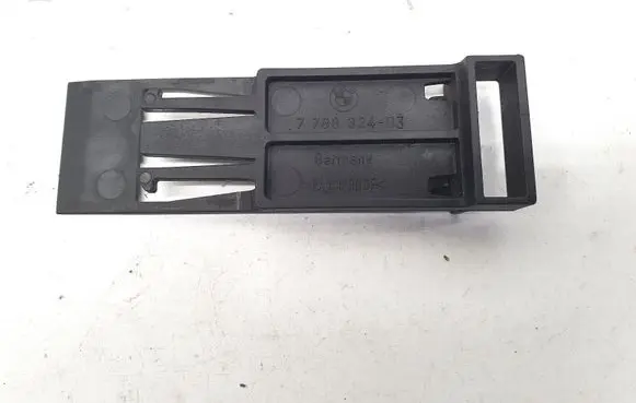 BMW 5 E60 E61 Radiator support slam panel bracket 7788324