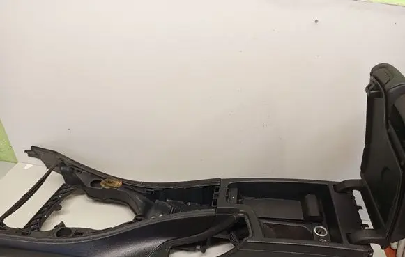 BMW 3 E90 E91 Center console 51169153269 9153269