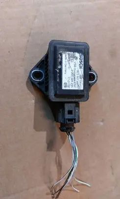 Audi A4 S4 B6 8E 8H ESP acceleration yaw rate sensor 8E0907637A 0265005245 00141176