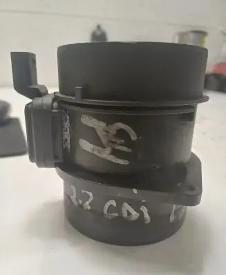 Mercedes-Benz E W212 Mass air flow meter A6510900048