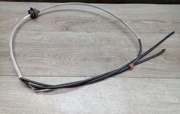 Engine bonnet/hood lock release cable