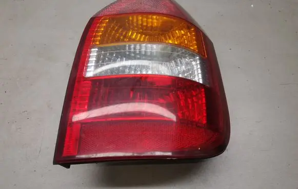 Opel Zafira A Rear/tail lights