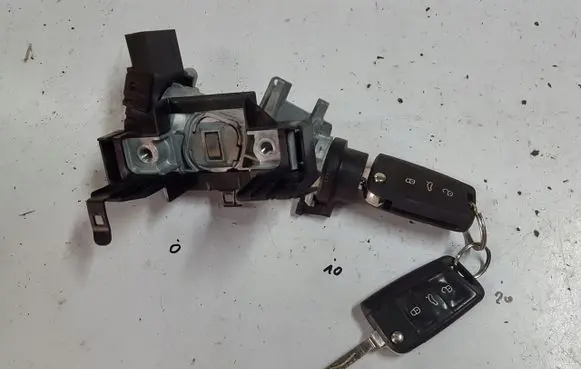 Skoda Fabia Mk3 (NJ) Ignition lock 6C0959865